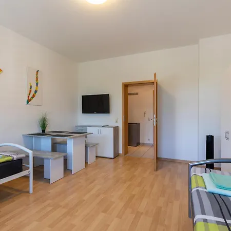 Flex Aparts - Moeblierte 2-raum In Apartment