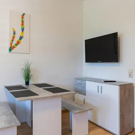 Flex Aparts - Moeblierte 2-raum In شقة *